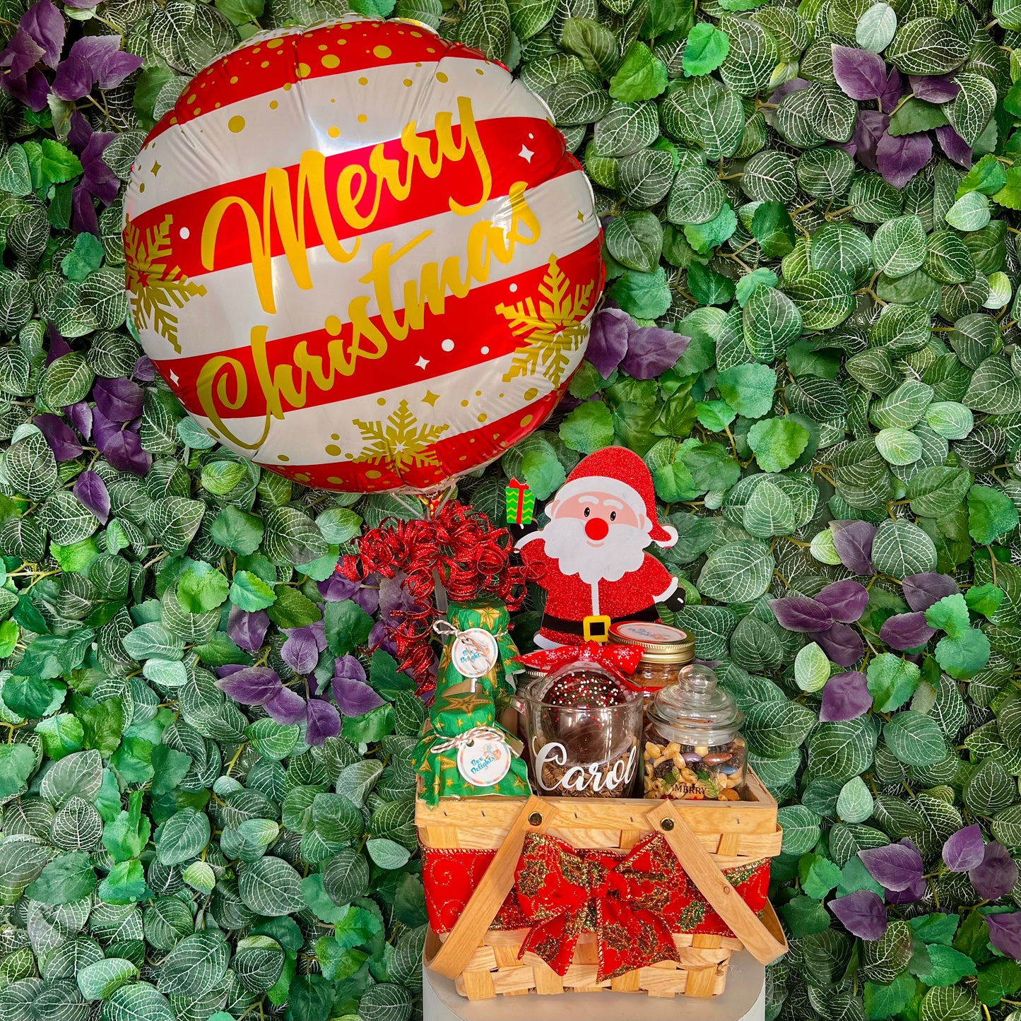 🎄ᗰY ᑕᕼᖇIᔕTᗰᗩᔕ TᖇᗴᗩTᔕ 🎄