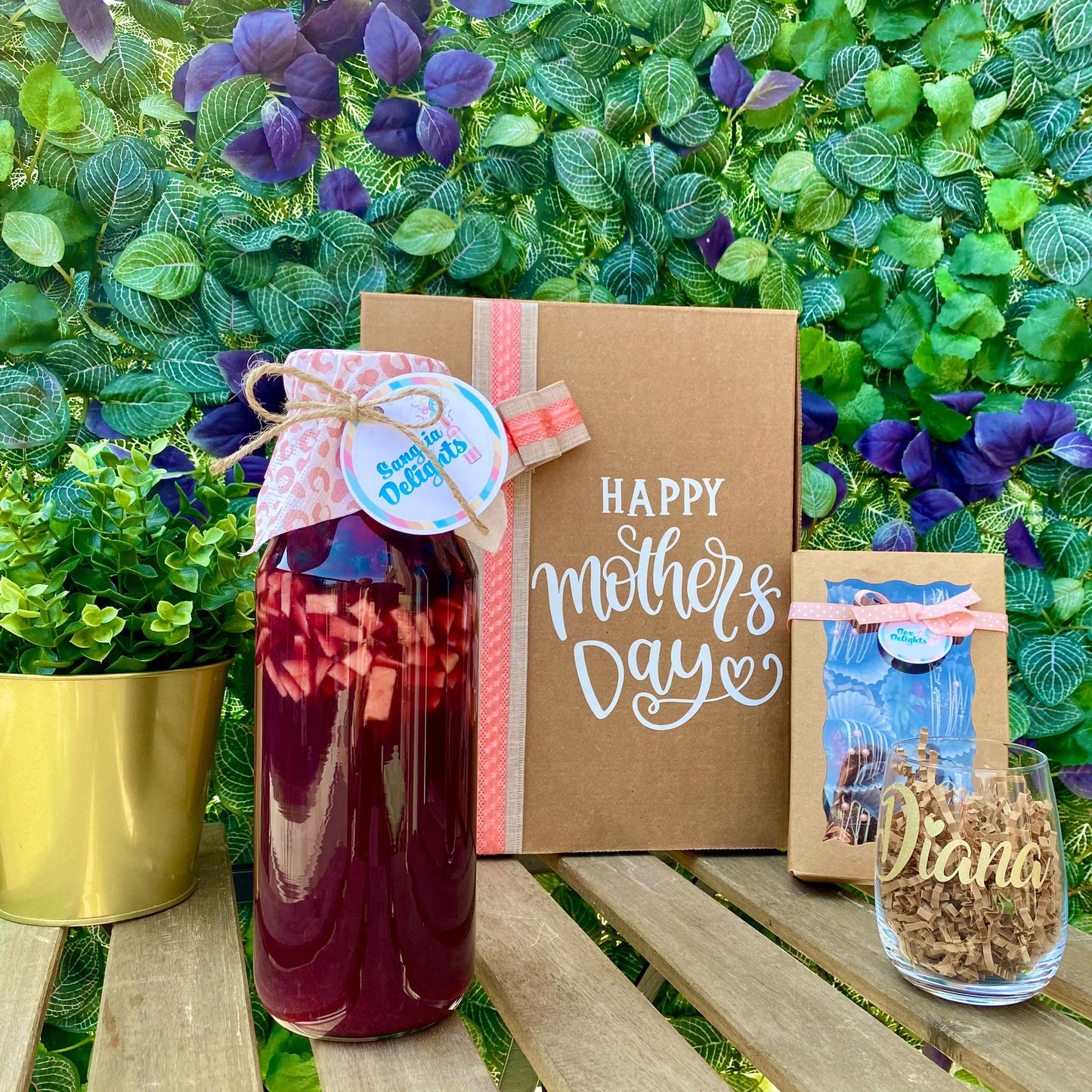 🍷🥰 ᗰOTᕼᗴᖇᔕ ᗪᗩY ᔕᗩᑎᘜᖇIᗩ 🍷🥰